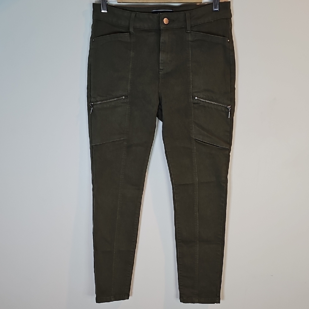 Le Chateau Size 8 Olive Green Pants
